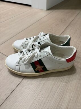 Women’s Gucci White Leather Ace Sneakers with Green & Red Stripe and Bee Size 8